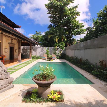 Sudha Villa Bali B Seminyak  Exterior photo